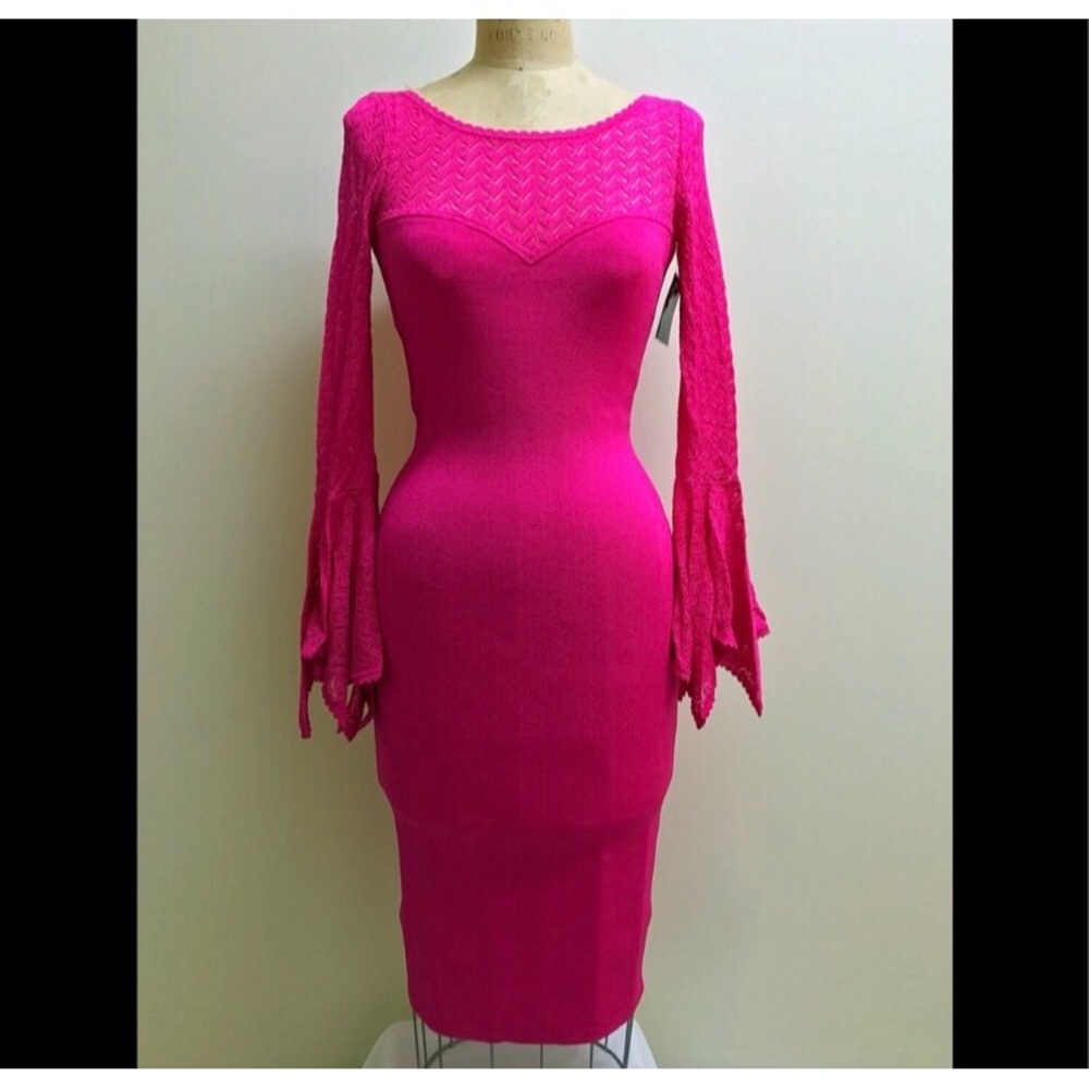 ON SALE! 🔥 Barbie Pink Vintage Oscar de la Renta Lace Bandage Dress.